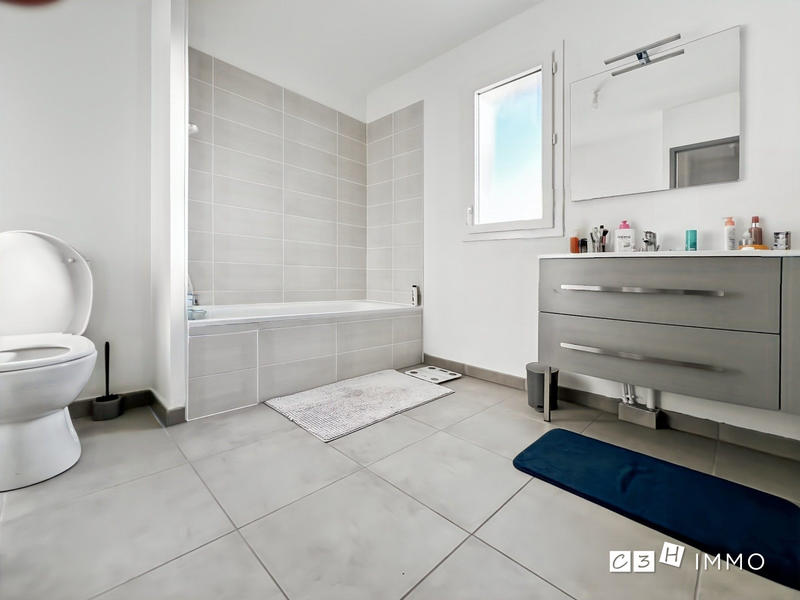 Maison contemporaine - 86 m² - 4 pièces