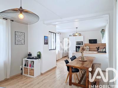 Maison - 93 m² - 4 pièces