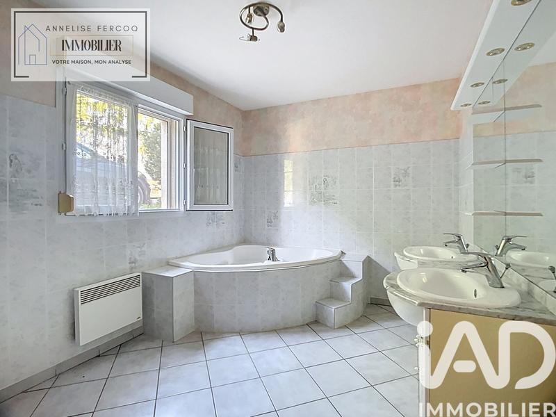 Maison - 195 m² - 8 pièces