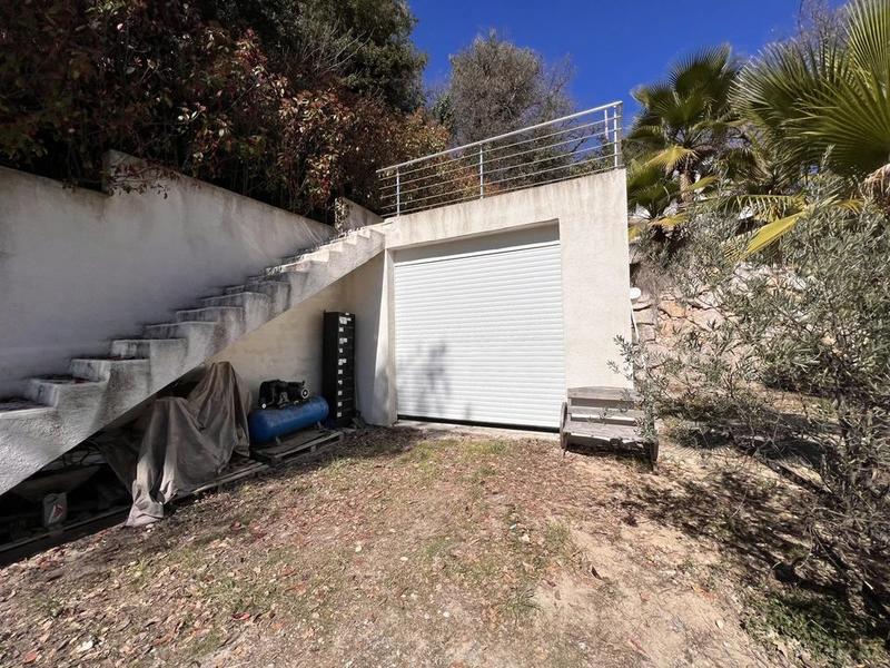 Villa - 500 m² - 6 pièces