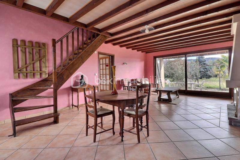 Maison traditionnelle - 128 m² - 6 pièces