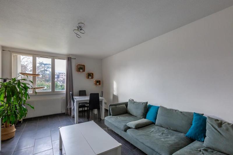 Appartement - 81 m² - 4 pièces