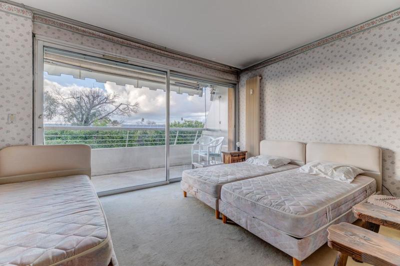 Appartement - 105 m² - 4 pièces