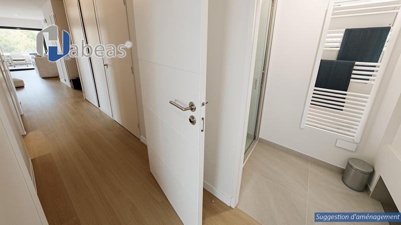 Appartement - 99 m² - 4 pièces