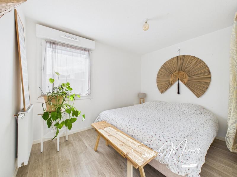 Appartement - 96 m² - 5 pièces