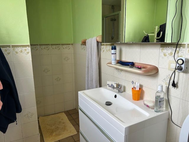 Maison - 80 m² - 8 pièces