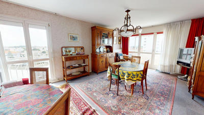 Appartement - 90 m² - 4 pièces