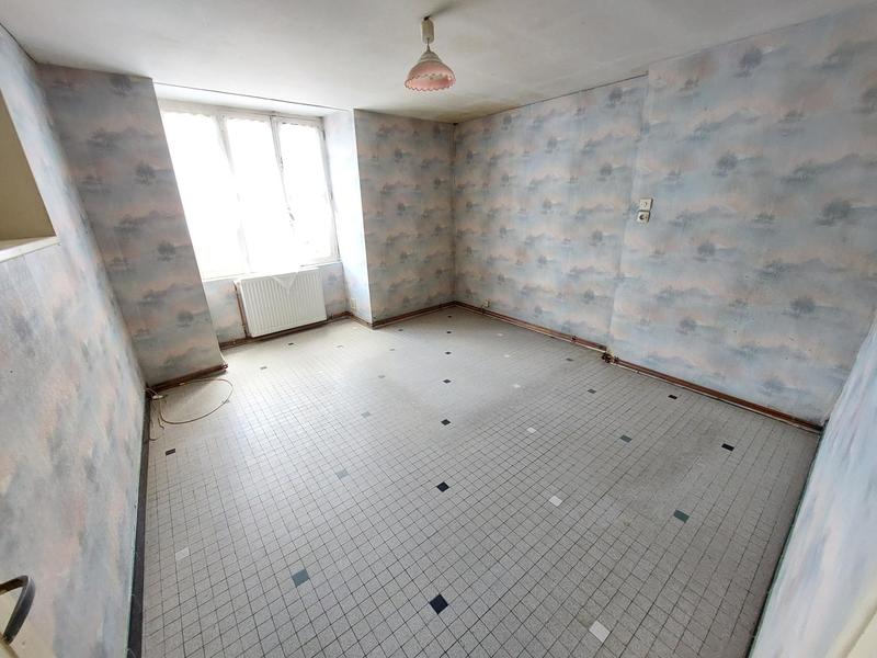 Maison - 80 m² - 5 pièces