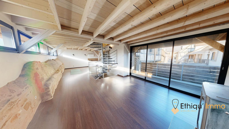 Maison - 102 m² - 5 pièces