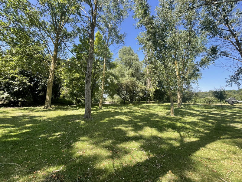 Terrain de loisirs - 6 900 m²