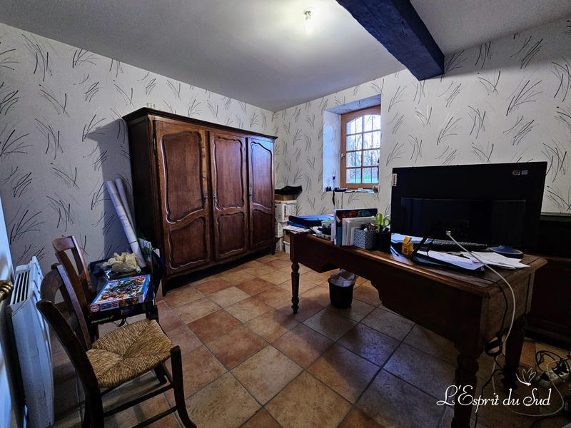 Maison - 184 m² - 8 pièces