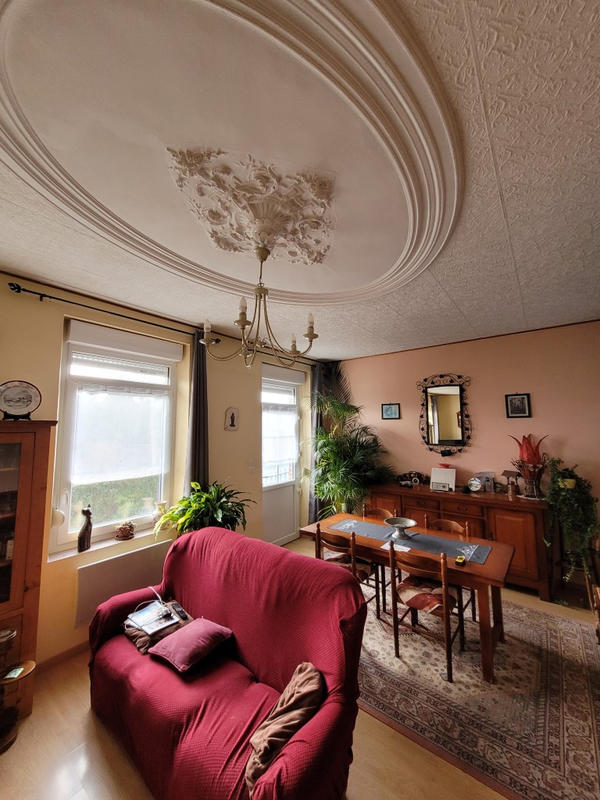 Maison - 100 m² - 6 pièces