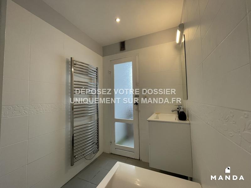 Chambre - 10 m² - 4 pièces