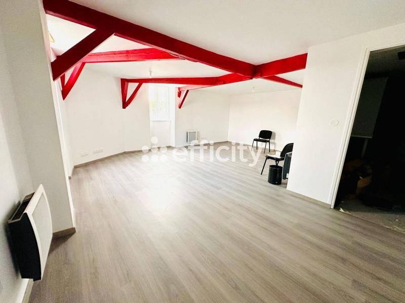 Immeuble - 220 m² - 8 pièces