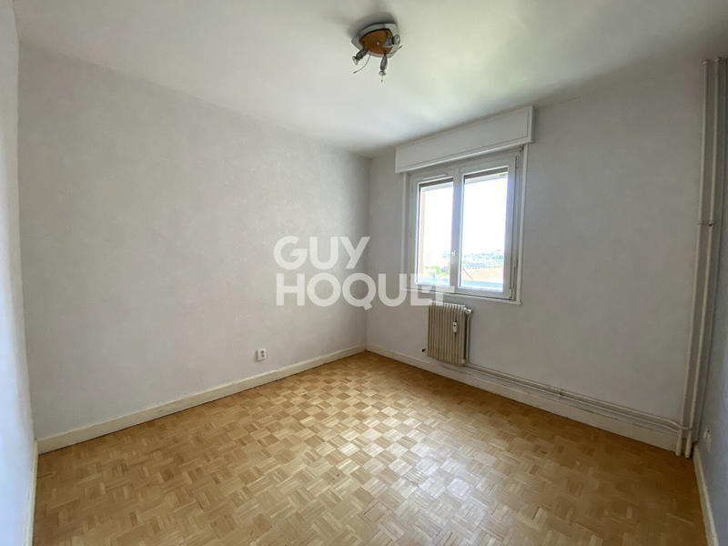 Appartement - 94 m² - 5 pièces