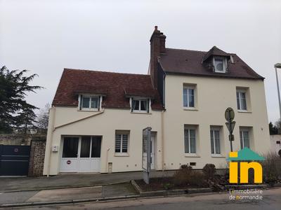 Maison de ville - 132 m² - 6 pièces