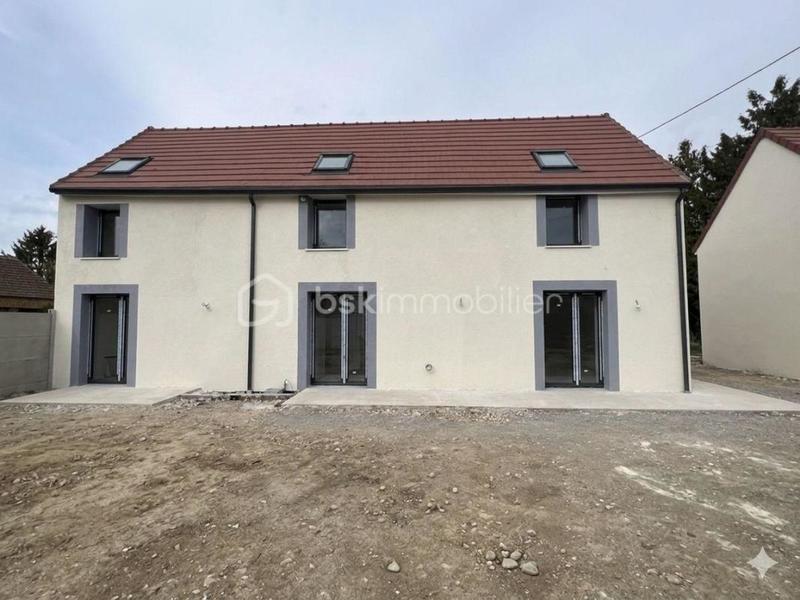Maison en pierre - 113 m² - 5 pièces