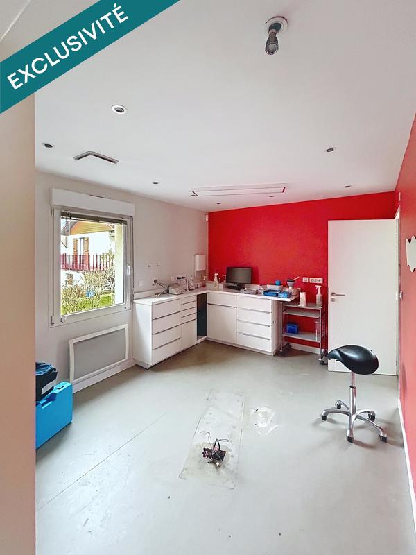 Local commercial - 135 m² - 3 pièces