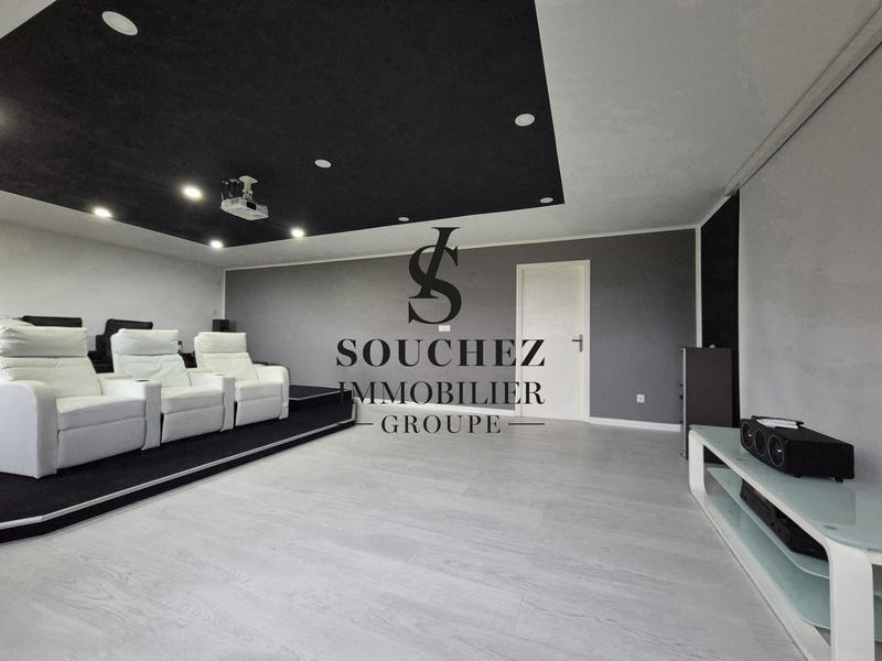 Maison contemporaine - 515 m² - 13 pièces