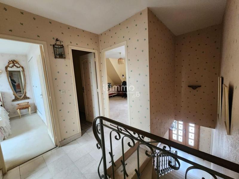 Pavillon - 155 m² - 9 pièces