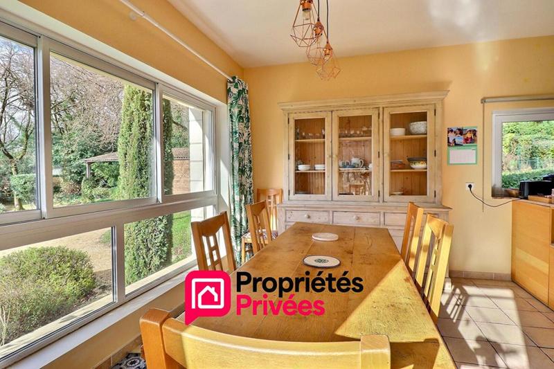 Villa - 288 m² - 6 pièces