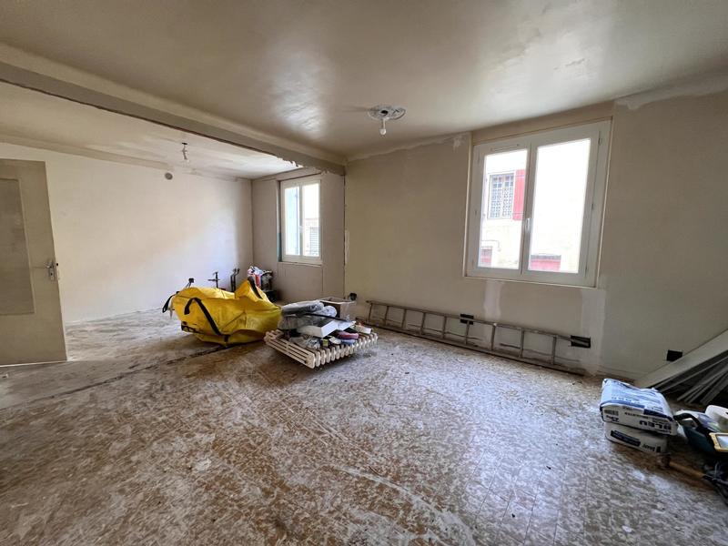 Appartement - 90 m² - 2 pièces