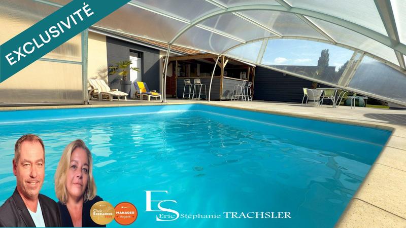 Maison - 220 m² - 9 pièces