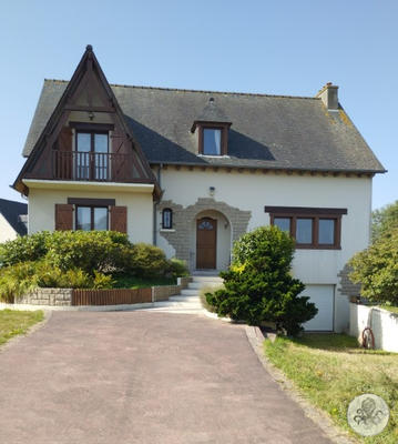 Maison - 179 m² - 6 pièces