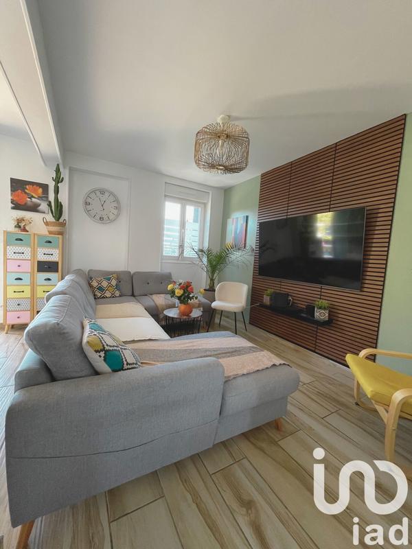 Maison - 92 m² - 5 pièces