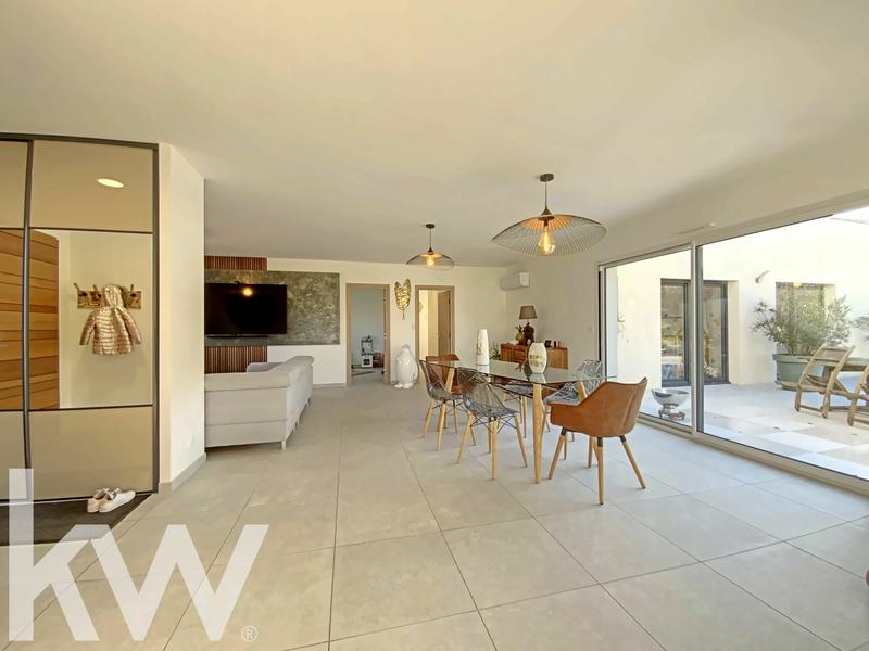 Maison - 142 m² - 5 pièces