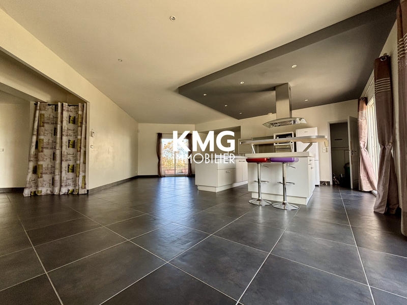 Maison - 145 m² - 5 pièces