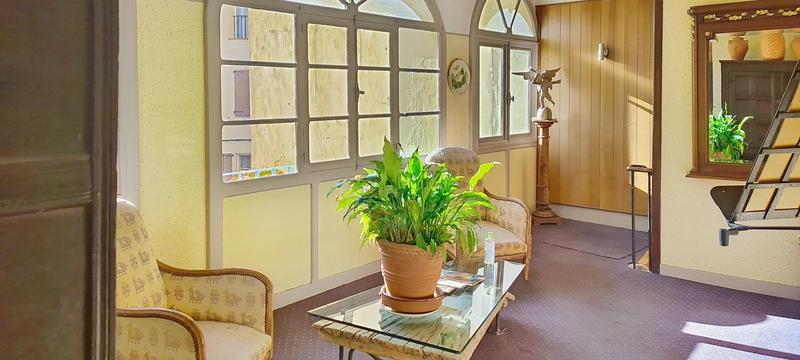 Local commercial - 900 m² - 19 pièces