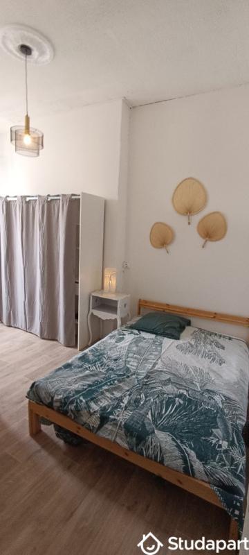 Chambre - 11 m² - 1 pièce