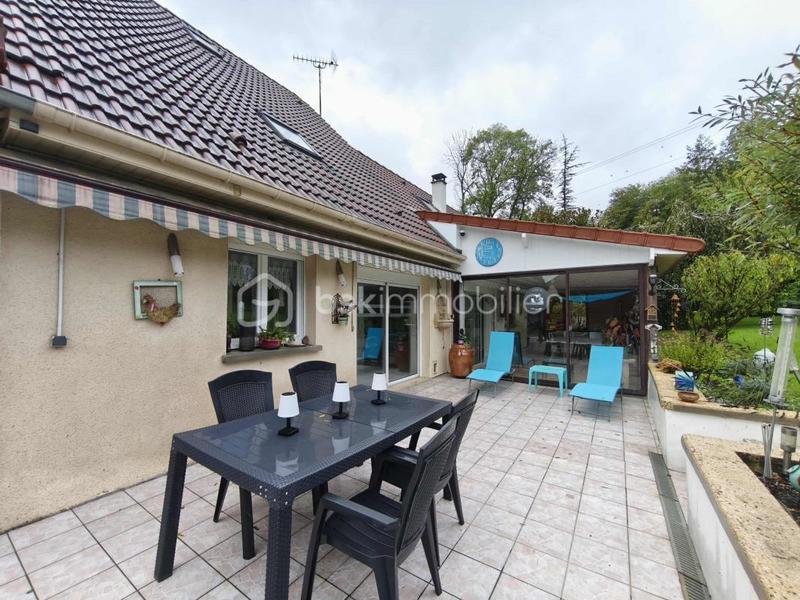 Maison - 213 m² - 8 pièces