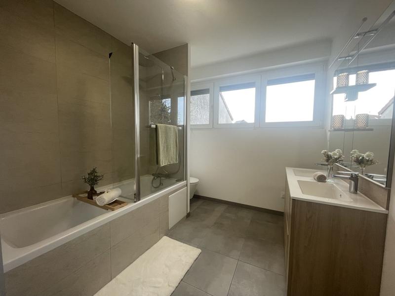 Maison - 120 m² - 5 pièces