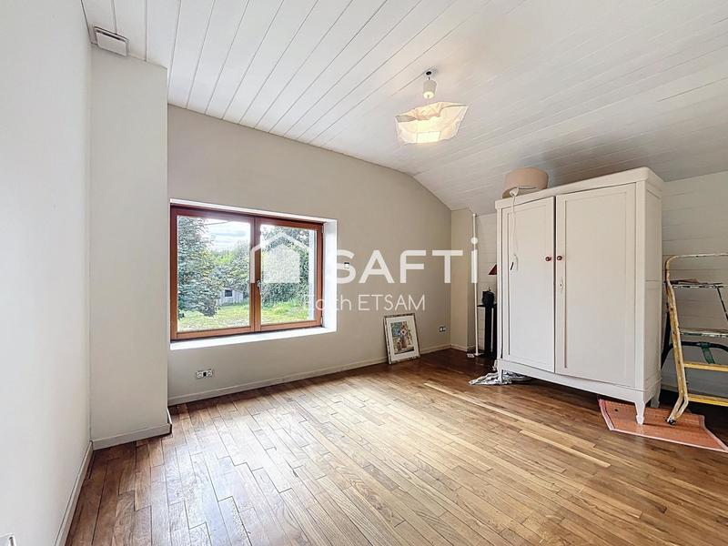 Maison - 278 m² - 9 pièces