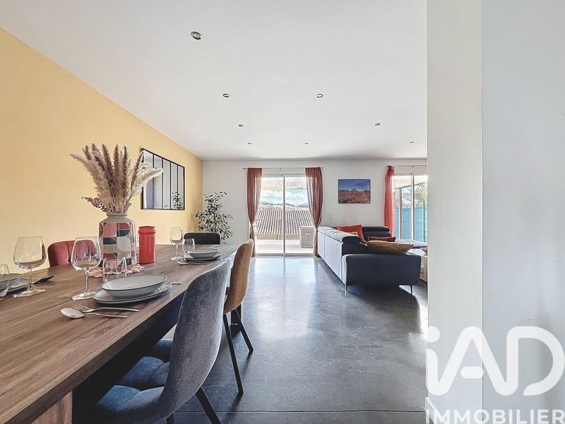 Maison - 110 m² - 5 pièces