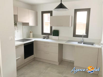 Villa - 90 m² - 4 pièces