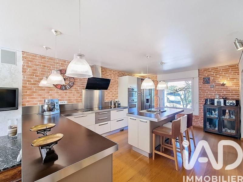 Maison - 186 m² - 7 pièces