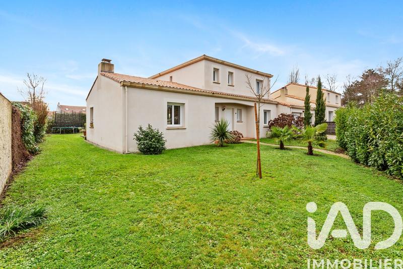 Maison - 166 m² - 6 pièces