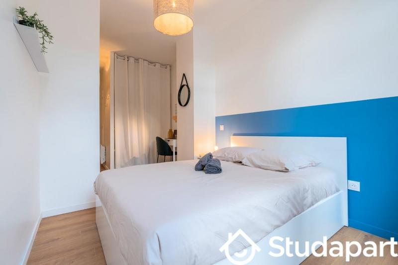 Chambre - 14 m² - 1 pièce