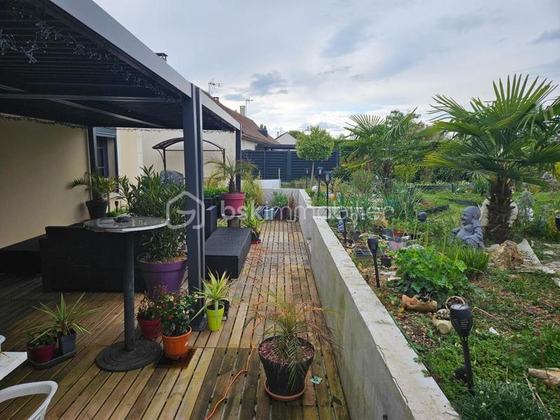 Maison traditionnelle - 107 m² - 5 pièces