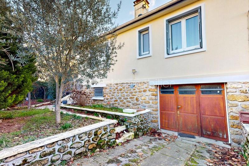 Maison - 63 m² - 4 pièces