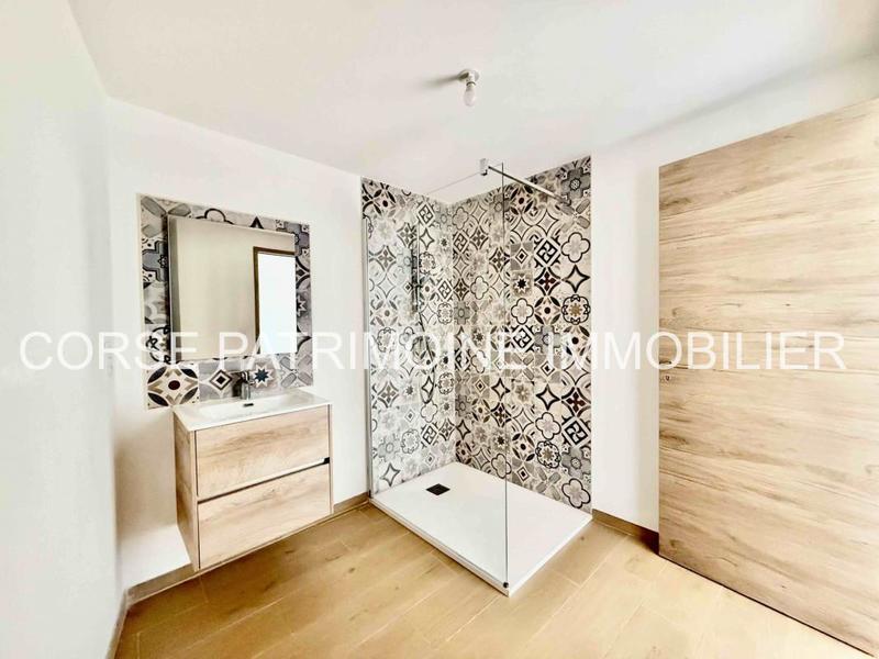 Appartement - 85 m² - 3 pièces