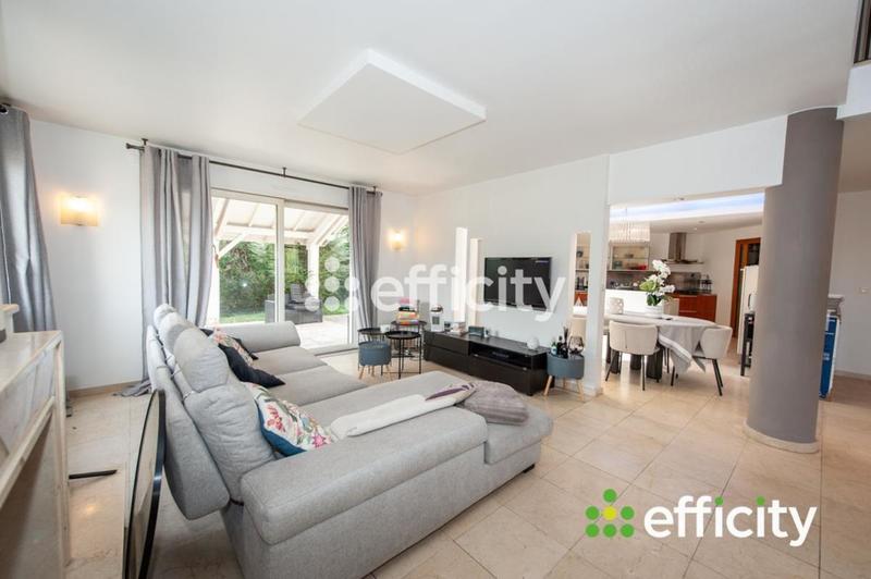 Pavillon - 183 m² - 5 pièces