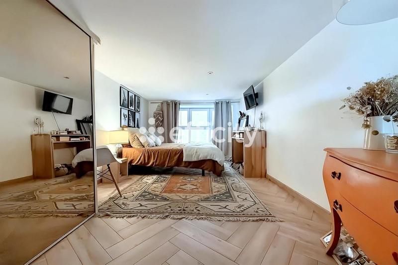 Appartement - 89 m² - 3 pièces