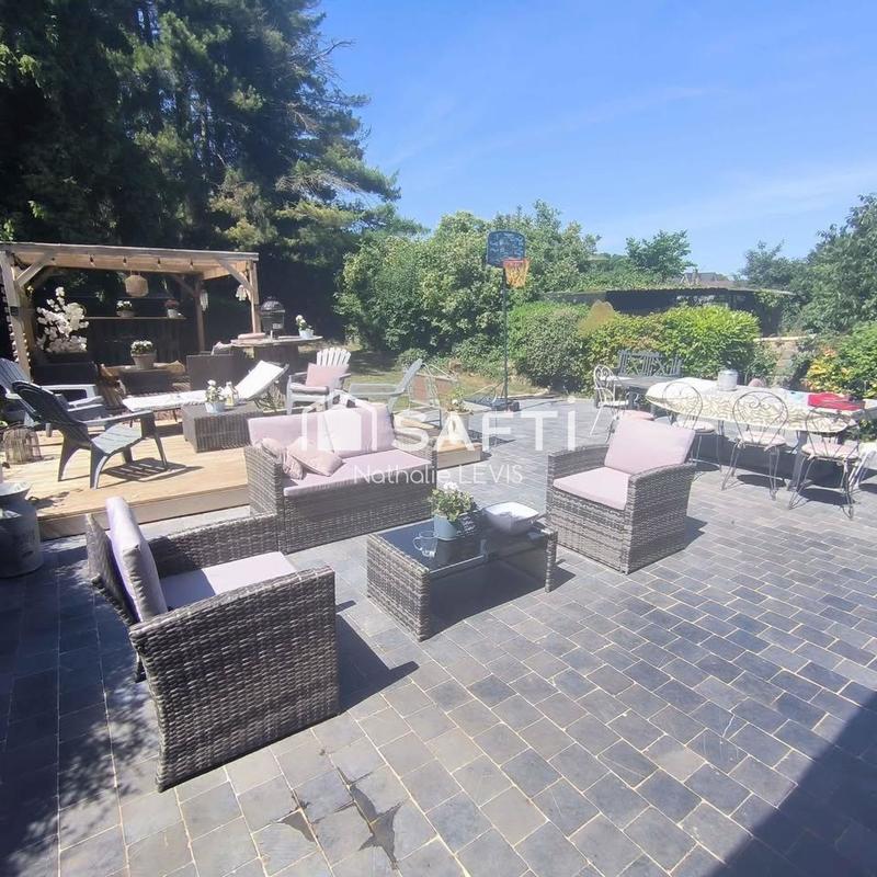 Maison - 160 m² - 5 pièces