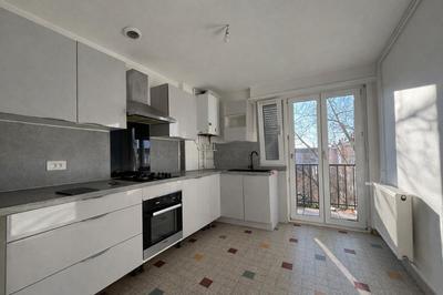 Appartement - 79 m² - 4 pièces