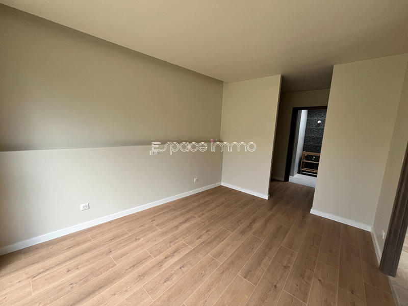 Maison - 146 m² - 6 pièces