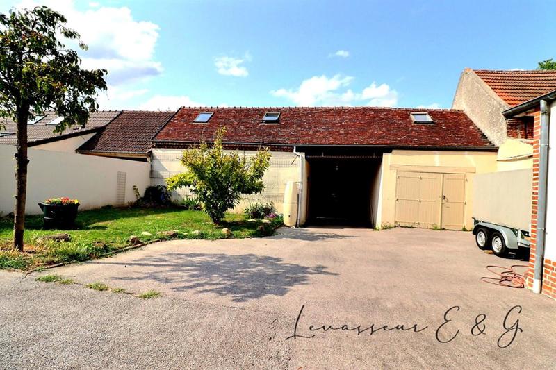 Maison - 137 m² - 6 pièces